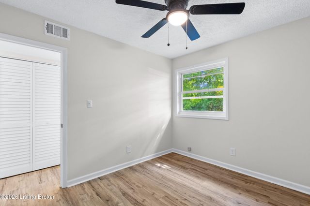 318 Kilmory Ave, Louisville, KY 40214