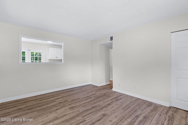 318 Kilmory Ave, Louisville, KY 40214