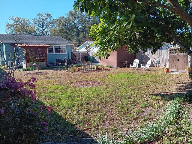 406 E PARIS STREET, Tampa, FL 33604