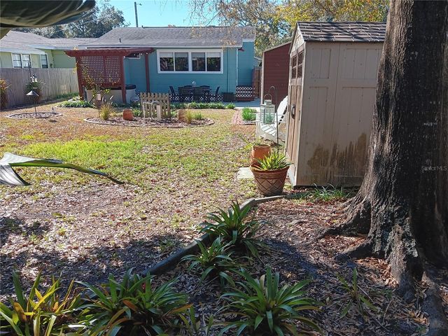 406 E PARIS STREET, Tampa, FL 33604