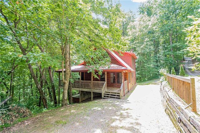 213 Moonshine Hollow, Blue Ridge, GA 30513