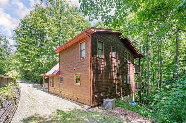 213 Moonshine Hollow, Blue Ridge, GA 30513