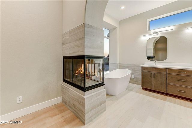 13045 E SHANGRI LA Road, Scottsdale, AZ 85259