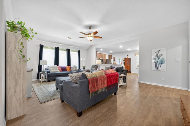 6207 Twin Fawns Drive, Conroe, TX 77303