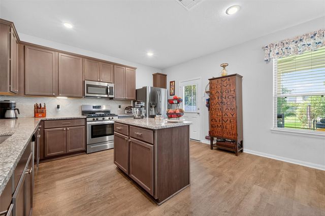 6207 Twin Fawns Drive, Conroe, TX 77303