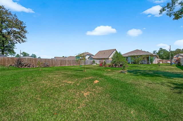 6207 Twin Fawns Drive, Conroe, TX 77303