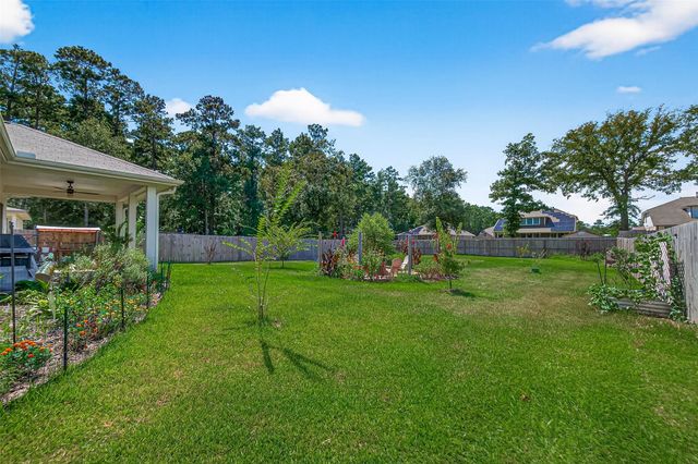 6207 Twin Fawns Drive, Conroe, TX 77303