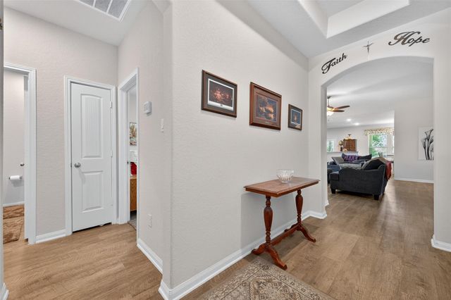 6207 Twin Fawns Drive, Conroe, TX 77303