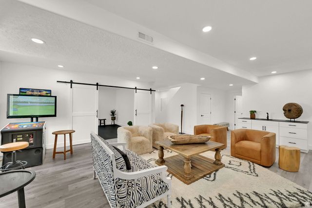 6079 W TETON VILLAGE DR, Herriman, UT 84096