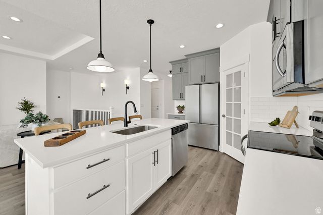 6079 W TETON VILLAGE DR, Herriman, UT 84096
