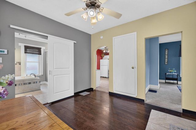 1550 W 15th Street, Davenport, IA 52804