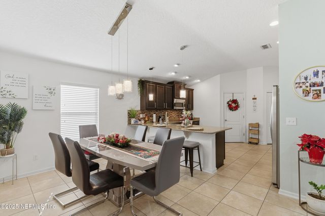 16427 MAGNOLIA GROVE Way, Jacksonville, FL 32218