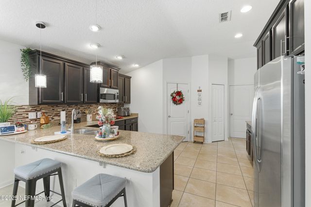 16427 MAGNOLIA GROVE Way, Jacksonville, FL 32218