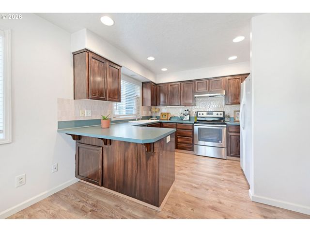4484 Se 24TH St, Gresham, OR 97080