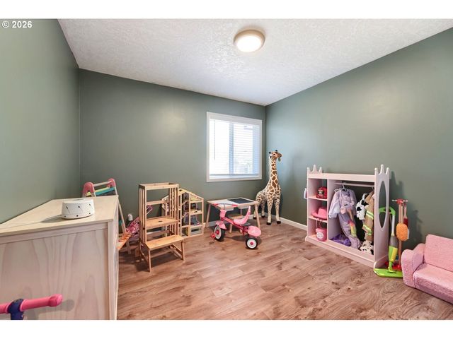 4484 Se 24TH St, Gresham, OR 97080
