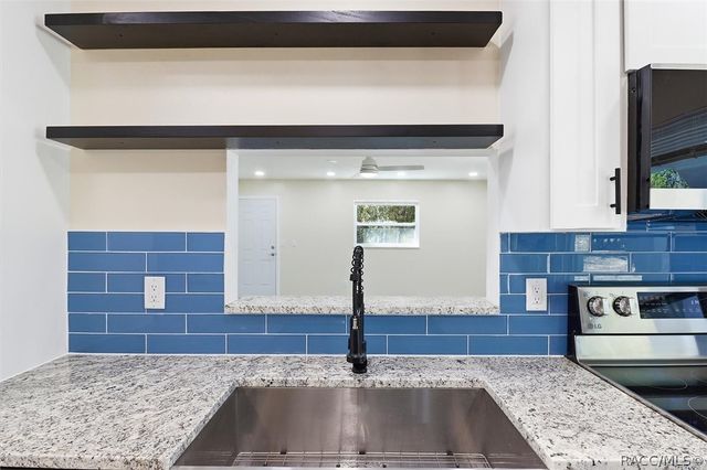 700 E Stratford Road, Lecanto, FL 34461