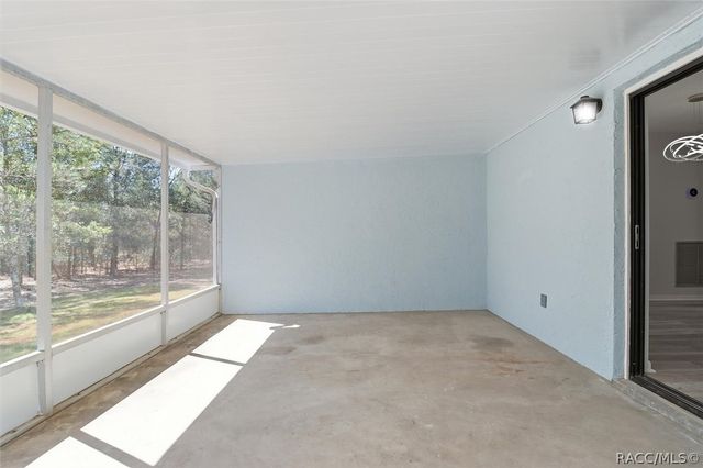 700 E Stratford Road, Lecanto, FL 34461