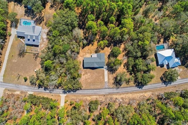 700 E Stratford Road, Lecanto, FL 34461