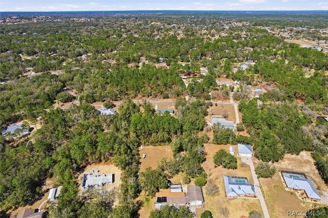 700 E Stratford Road, Lecanto, FL 34461