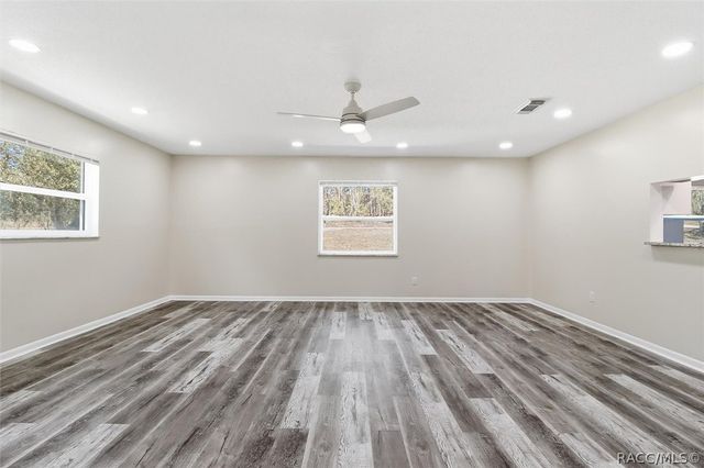 700 E Stratford Road, Lecanto, FL 34461