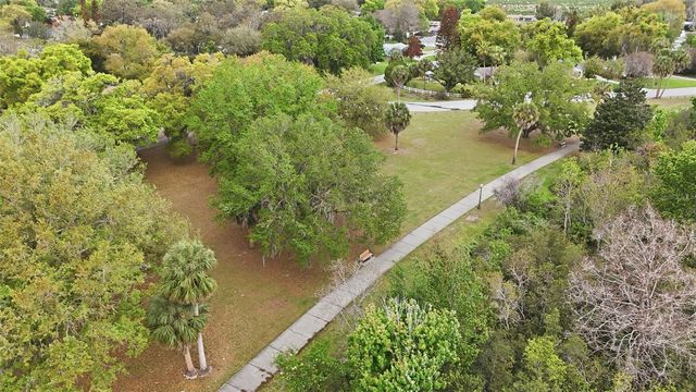 1810 PINEWAY COURT, Mount Dora, FL 32757