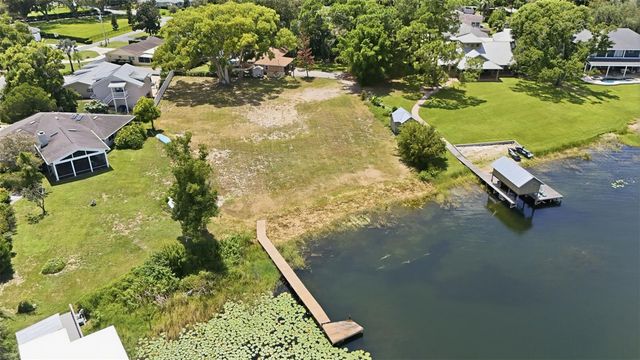 1810 PINEWAY COURT, Mount Dora, FL 32757