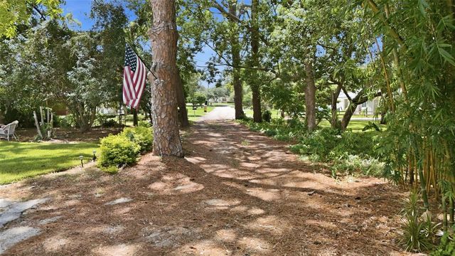 1810 PINEWAY COURT, Mount Dora, FL 32757