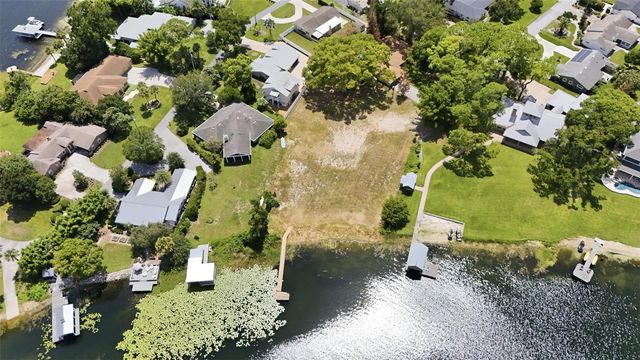 1810 PINEWAY COURT, Mount Dora, FL 32757