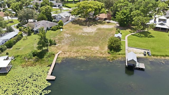 1810 PINEWAY COURT, Mount Dora, FL 32757