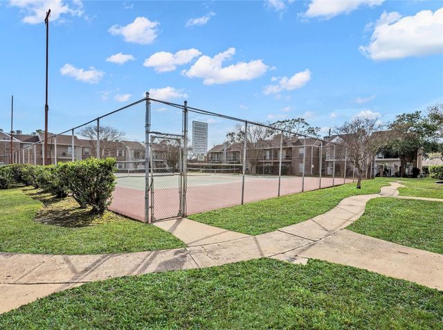2800 Jeanetta Street 806, Houston, TX 77063
