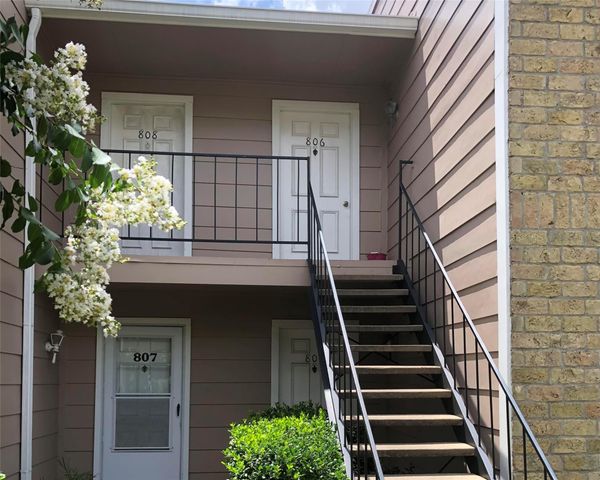 2800 Jeanetta Street 806, Houston, TX 77063