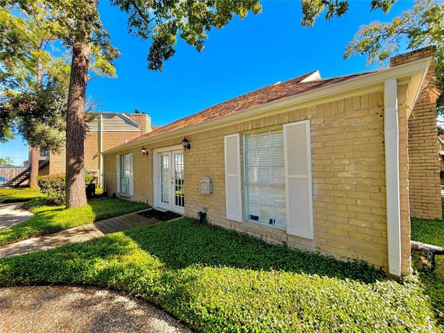 2800 Jeanetta Street 806, Houston, TX 77063