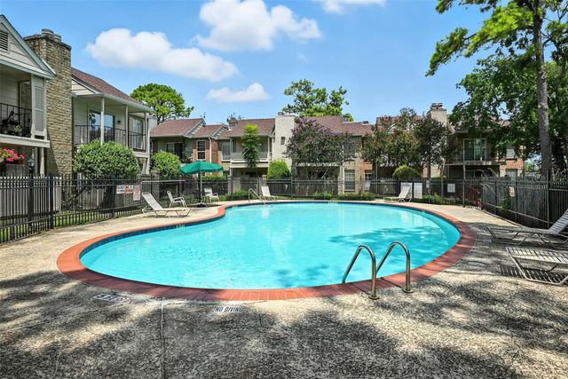 2800 Jeanetta Street 806, Houston, TX 77063