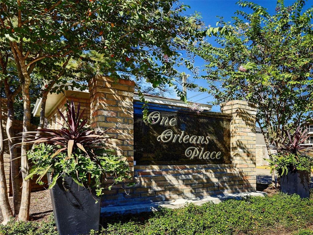 2800 Jeanetta Street 806, Houston, TX 77063