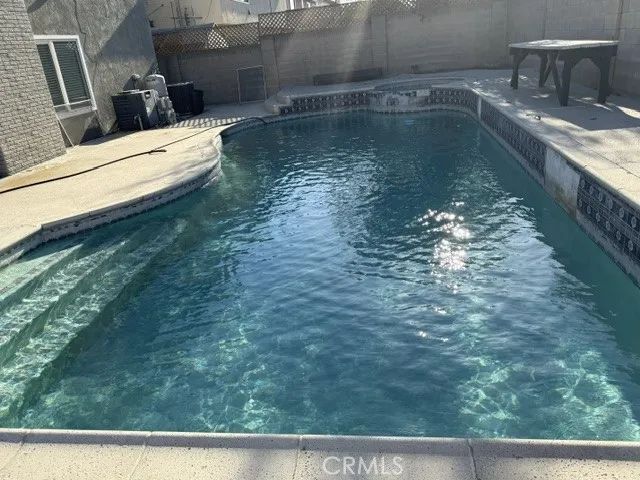 2117 W Sycamore, Orange, CA 92868