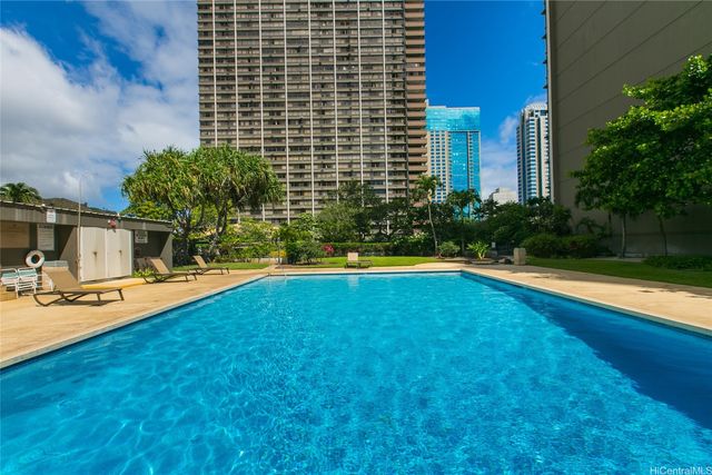 55 S Kukui Street D312, Honolulu, HI 96813