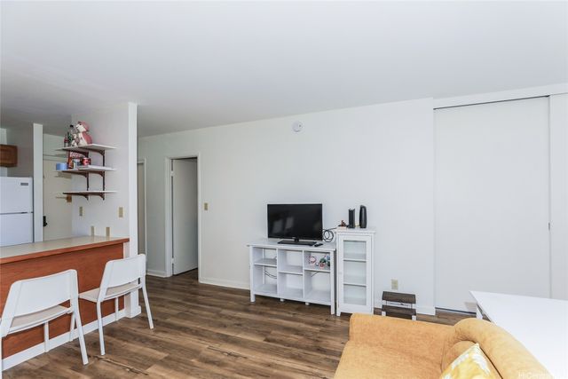 55 S Kukui Street D312, Honolulu, HI 96813