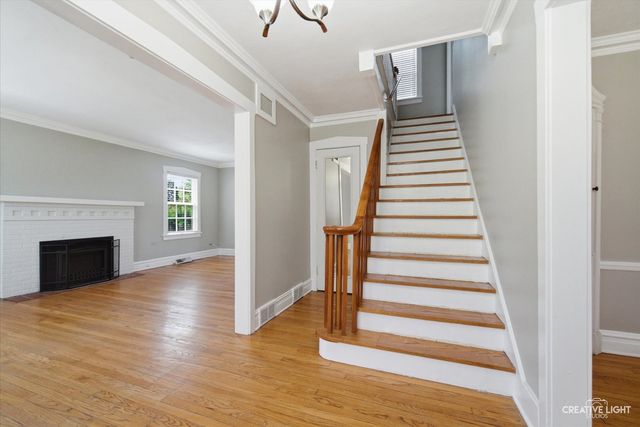 718 S Naperville Road, Wheaton, IL 60189