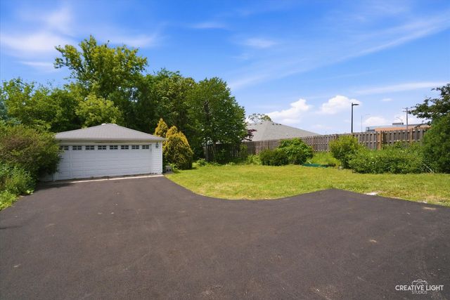718 S Naperville Road, Wheaton, IL 60189