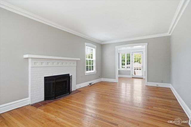 718 S Naperville Road, Wheaton, IL 60189