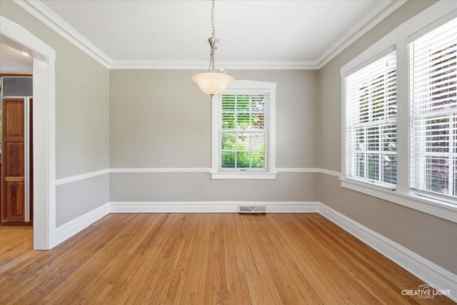 718 S Naperville Road, Wheaton, IL 60189