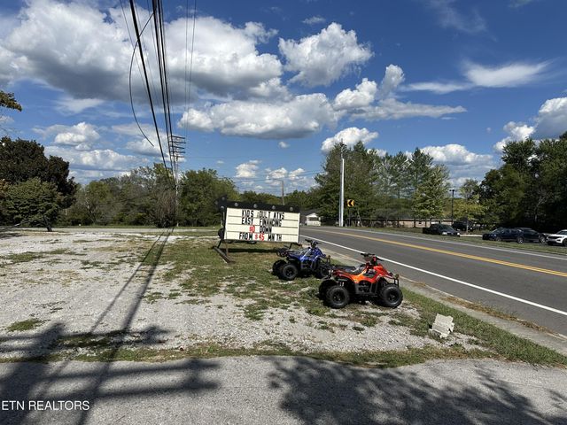 391 Genesis Rd, Crossville, TN 38555