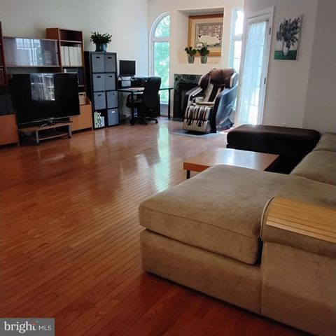 6030 BLUE POINT CT, Clarksville, MD 21029