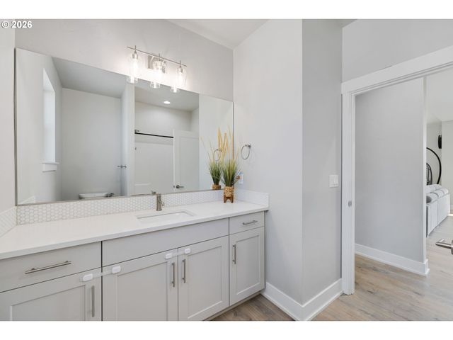 4522 Se 63RD Ave, Hillsboro, OR 97123