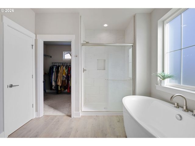 4522 Se 63RD Ave, Hillsboro, OR 97123