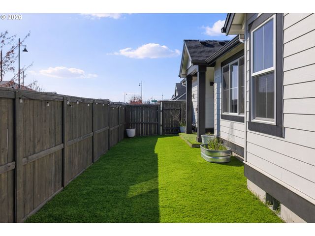 4522 Se 63RD Ave, Hillsboro, OR 97123