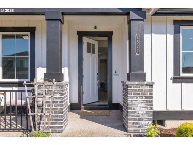 4522 Se 63RD Ave, Hillsboro, OR 97123