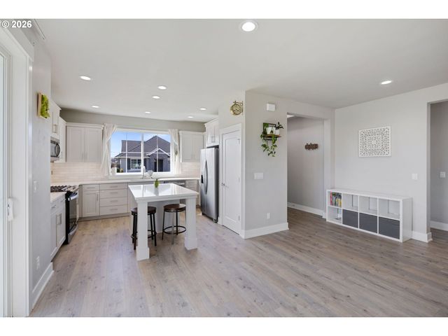 4522 Se 63RD Ave, Hillsboro, OR 97123