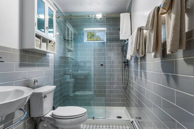 32 Maple Street, Andover, NH 03216