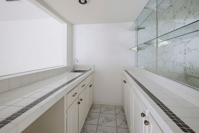 21 Crosslands Road, Benbrook, TX 76132